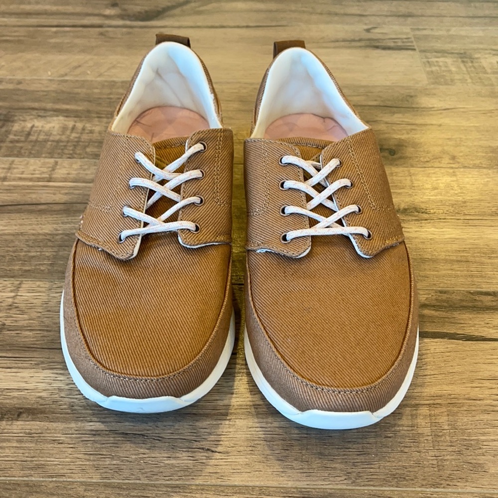 Reef sneakers women’s size 10